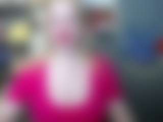 Live cam show with OliviaVerr - Moaning on Chatstar