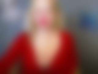 Live cam show with OliviaVerr - Facial on CamwithHer