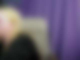 Live cam show with OliviaVerr - Facial on Camsoda