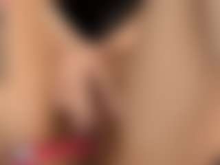 Live cam show with JoniGuice - Flirty on Dolls Live