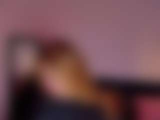 Spettacolo in cam dal vivo con Kinky-Doll - Blonde Hair College su Camsoda