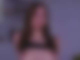 ameliamore's Live Sex Cam Show