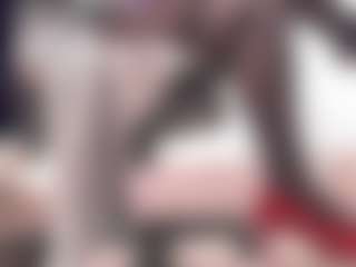Live cam show with KamillaMoro - Flash on Uber Horny