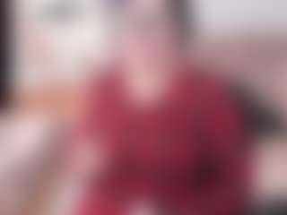 Live-camshow met KamillaMoro - Femdom op Camsoda
