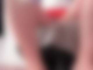 Live cam show with KamillaMoro - Goth on googirlz