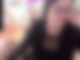 Live cam show with KamillaMoro - Cuckold on googirlz