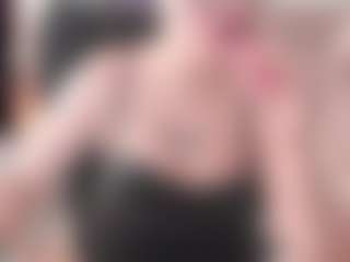 Live cam show with KamillaMoro - Submissive on Cam Slut