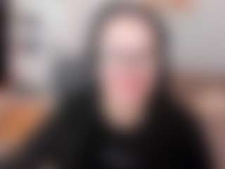 Live cam show with KamillaMoro - Submissive on fuklive.com
