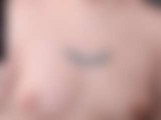 Live cam show with KamillaMoro - Normal on Camsoda