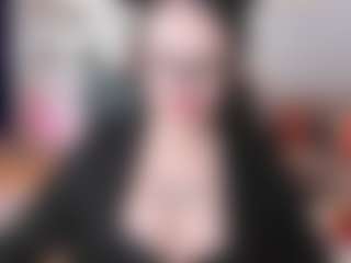 Live cam show with KamillaMoro - Office on Hubzter Live
