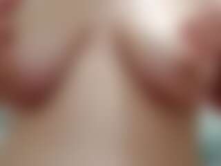 Live cam show with loraa333 - Big Tits on Camsoda