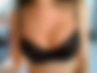 British Latina's Live Sex Cam Show