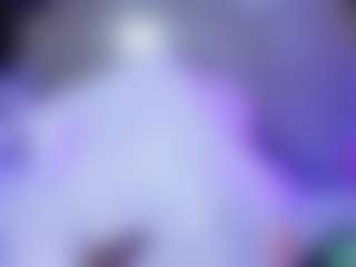 Live cam show with MelanyHolsen - Handjob on Chatstar
