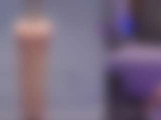Live cam show with MelanyHolsen - Straight on TottyGirls