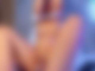 MelanyHolsen's Live Sex Cam Show