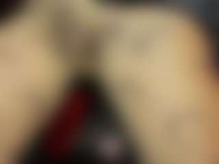 MelanyHolsen's Live Sex Cam Show