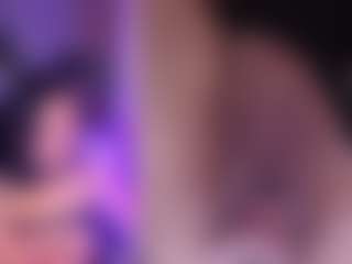 Live cam show with MelanyHolsen - Control on Camsoda Late Night