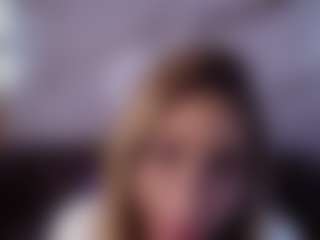 Live cam show with Tamara-Tp - Facial on CamClone