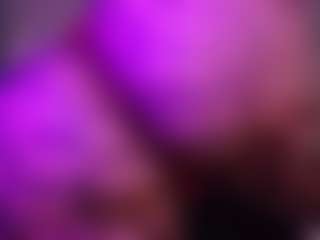 Live cam show with Elizabeth - Body Massage on xDating