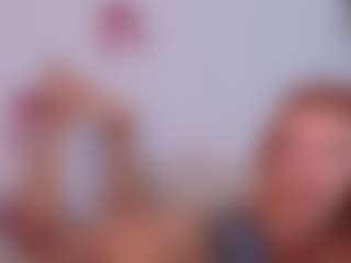 Live cam show with LanaReals - Blue Eyes on nudelive.tv