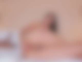 Live cam show with NahimiThompson - Blonde Hair Teen (18+) on intimatelivegirls.com