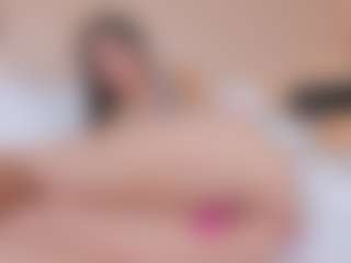Live cam show with NahimiThompson - Blonde Hair Dildo on Camiplay Live