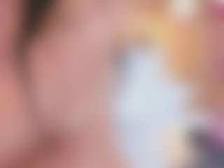 Live cam show with NahimiThompson - Shaved Pussy on eurowanks.com