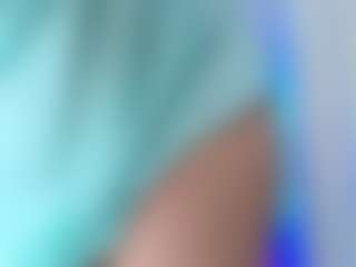 Live cam show with amySwann - Drinking on Hubzter Live