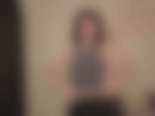 Live cam show with Londa - Moan on SxyPornLive
