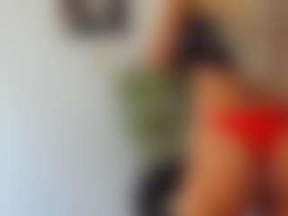 BlueEyesDesire's Live Sex Cam Show