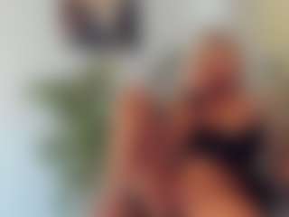 Live cam show with BlueEyesDesire - Drinking on Ass Tok