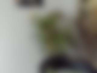 BlueEyesDesire's Live Sex Cam Show
