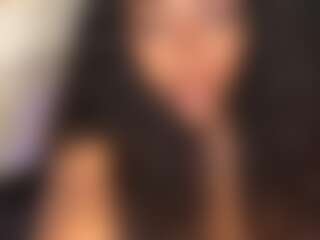 Live cam show with cookiescreamyxox - Ball Sucking on Camming Site
