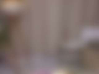 Live cam show with EileenMacmullan - Facial on Camsoda