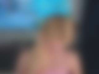 Live cam show with EileenMacmullan - Oil on Camsoda