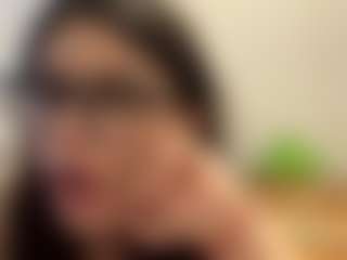 Live cam show with HarperChopra - Thong on Livezox