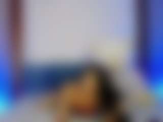 Mia-Alejandraa's Live Sex Cam Show
