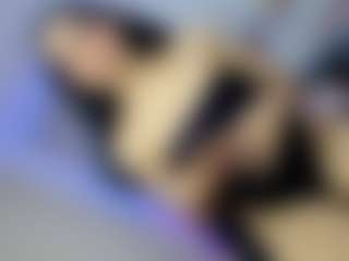 Mia-Alejandraa's Live Sex Cam Show