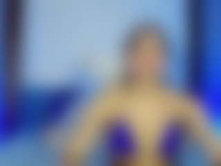 Mia-Alejandraa's Live Sex Cam Show