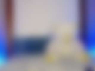 Mia-Alejandraa's Live Sex Cam Show