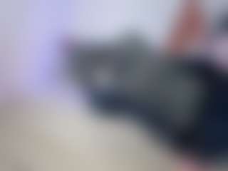 Mia-Alejandraa's Live Sex Cam Show