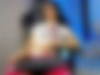 Mia-Alejandraa's Live Sex Cam Show
