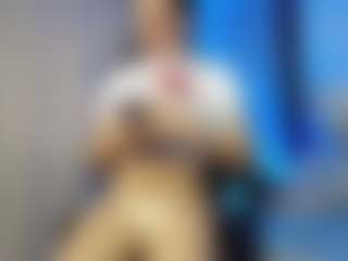 Mia-Alejandraa's Live Sex Cam Show