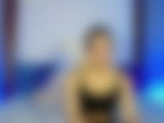 Mia-Alejandraa's Live Sex Cam Show