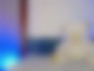 Mia-Alejandraa's Live Sex Cam Show