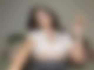 Live cam show with Quinn - Squirt on wildcum.com