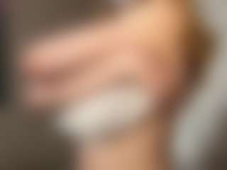 Live cam show with Viola - Thin on Camsoda