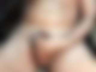 dzo74830's Live Sex Cam Show