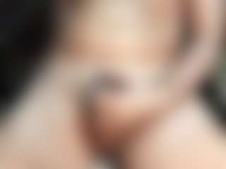 dzo74830's Live Sex Cam Show