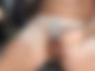 dzo74830's Live Sex Cam Show